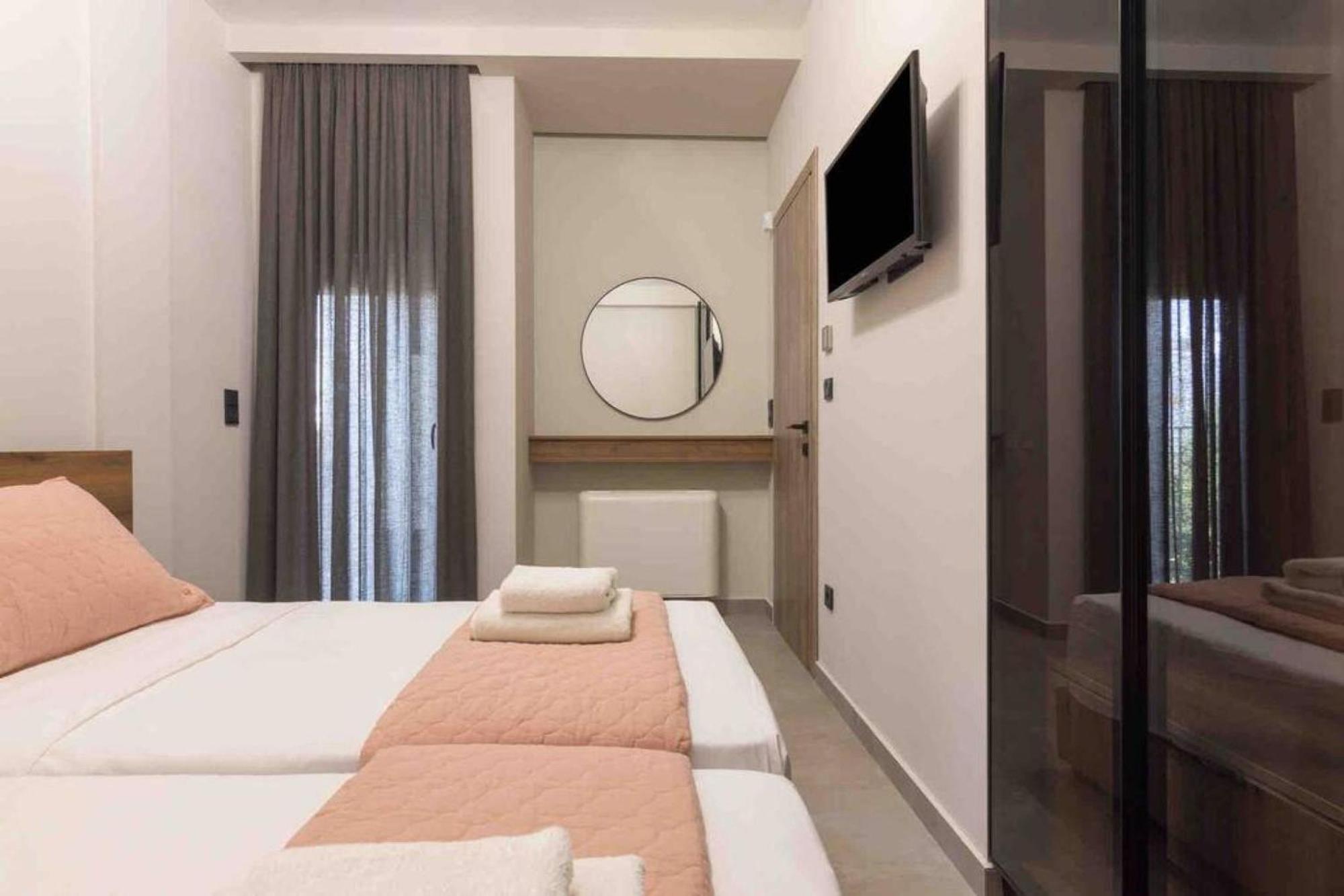 Blue Pearl At Glufada Sea Side Apartment Athens Ngoại thất bức ảnh