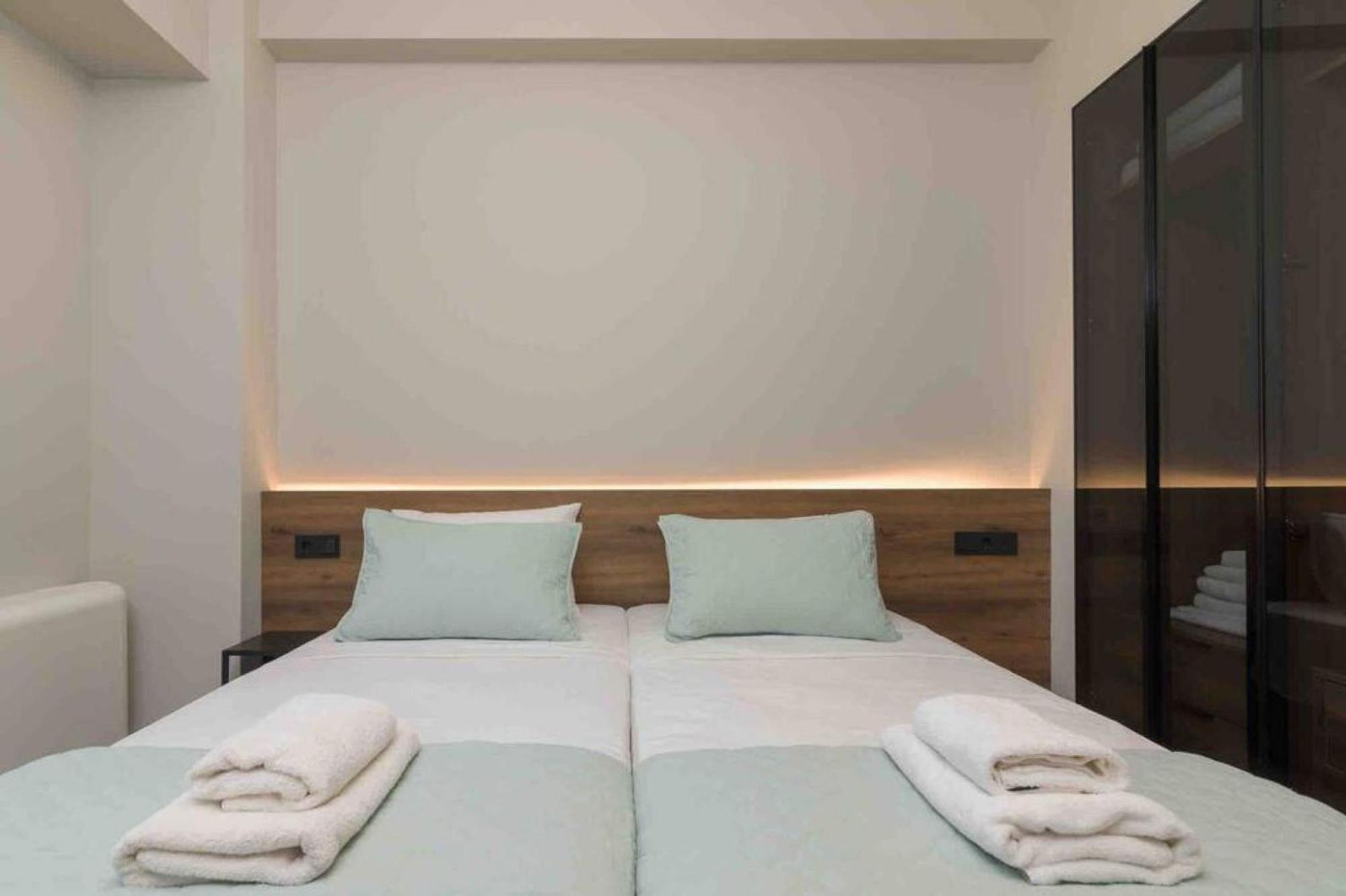 Blue Pearl At Glufada Sea Side Apartment Athens Ngoại thất bức ảnh